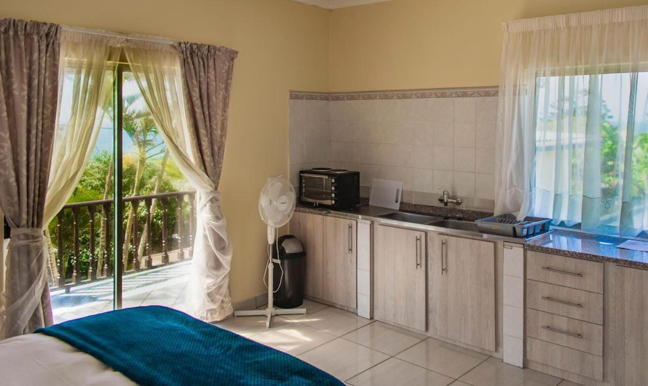 15 @ Porter Guesthouse Порт-Шепстон Екстер'єр фото